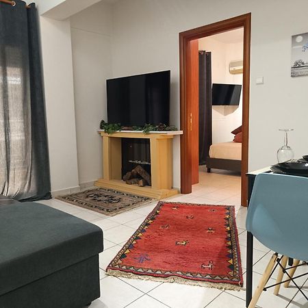 Gk Suites-Constantin View , Auto Check-In 24H ラリサ エクステリア 写真