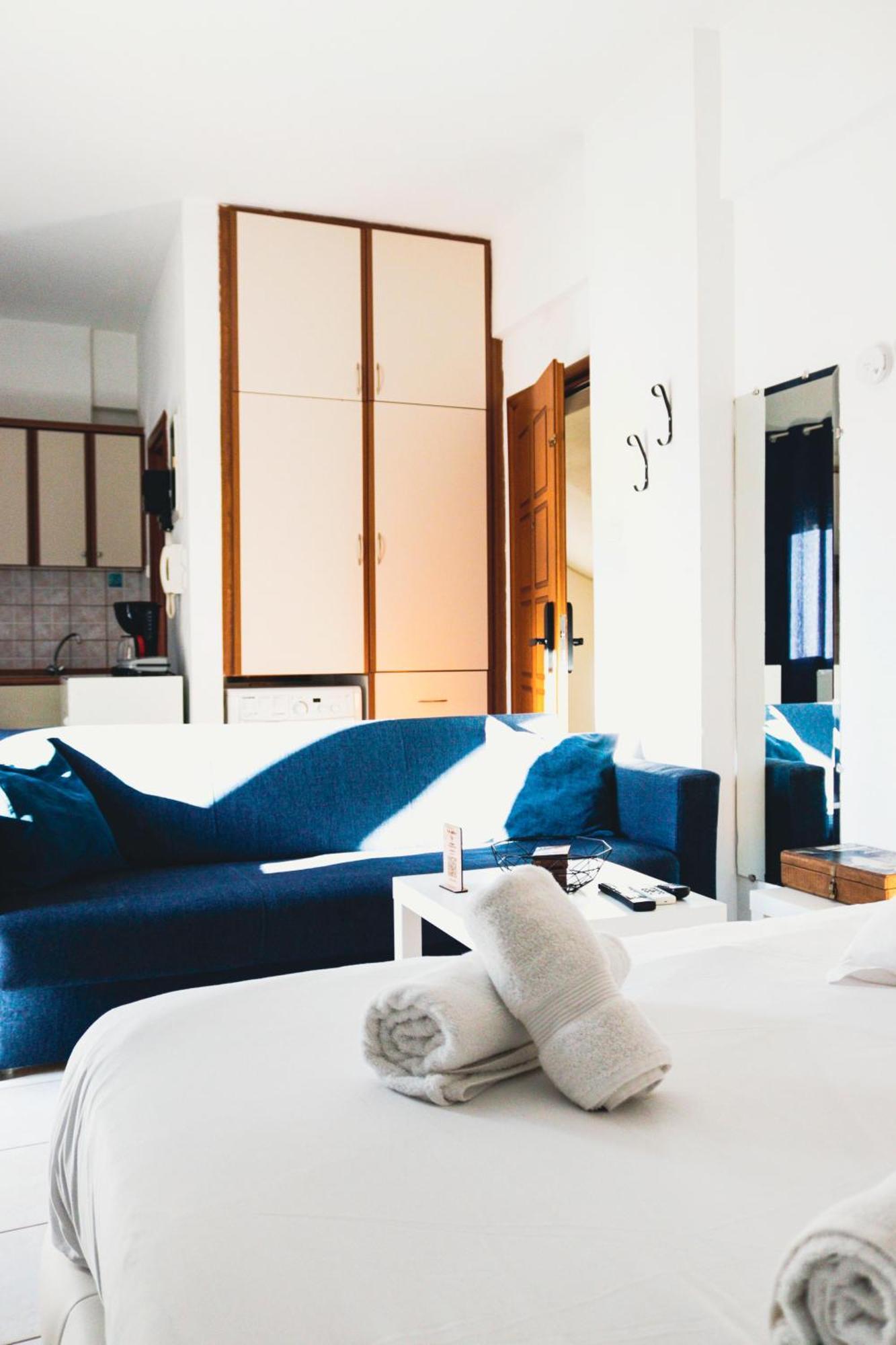 Gk Suites-Constantin View , Auto Check-In 24H ラリサ エクステリア 写真