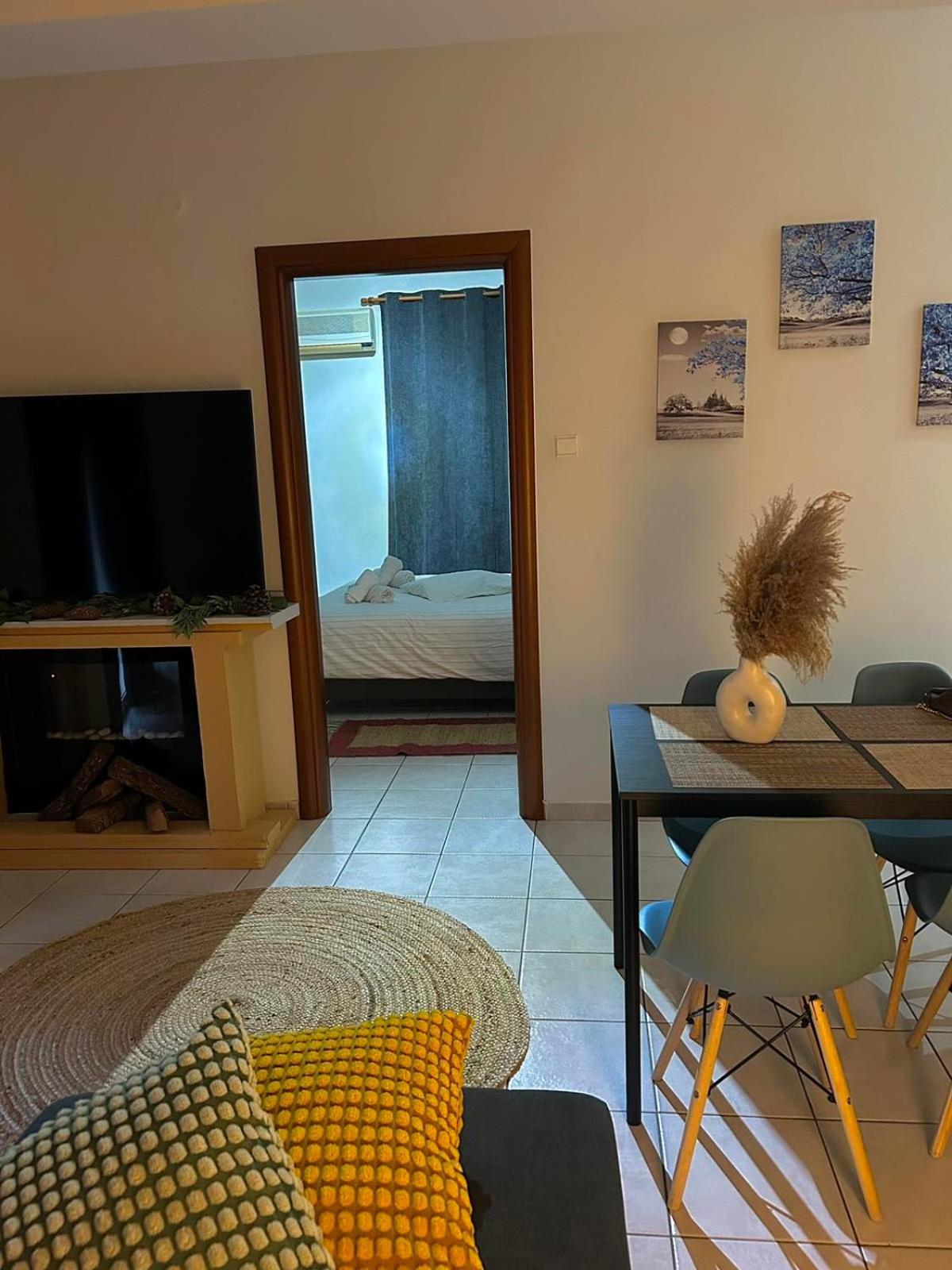 Gk Suites-Constantin View , Auto Check-In 24H ラリサ エクステリア 写真